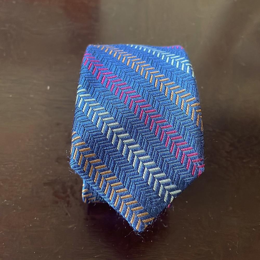 Skinny tie